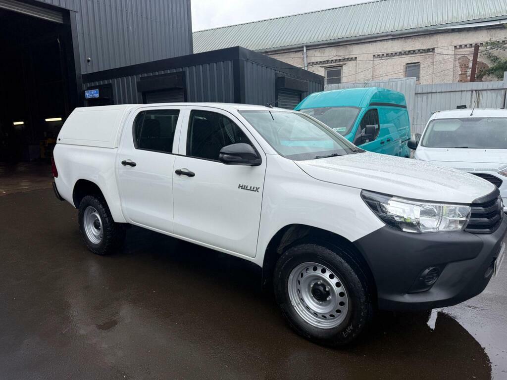 Toyota HILUX 2.4 D-4d Active 4Wd Euro 6 White #5