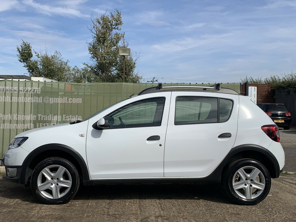 Dacia Sandero Stepway 1.5 Stepway Laureate Dci 90 White #4