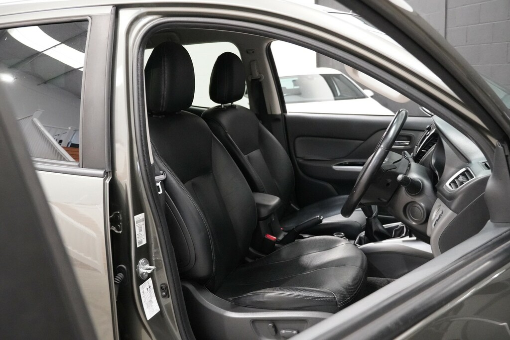 Mitsubishi L200 2.4L 2.4 Di-d Dc Warrior 4Wd Euro 6 Grey #17