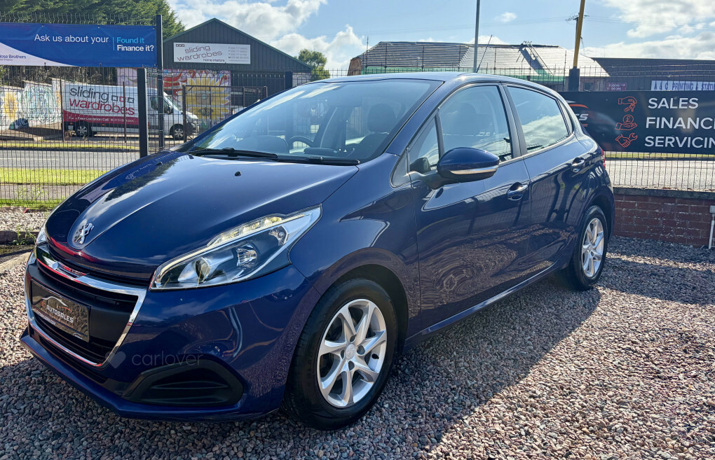Peugeot 208 Hatchback  #2