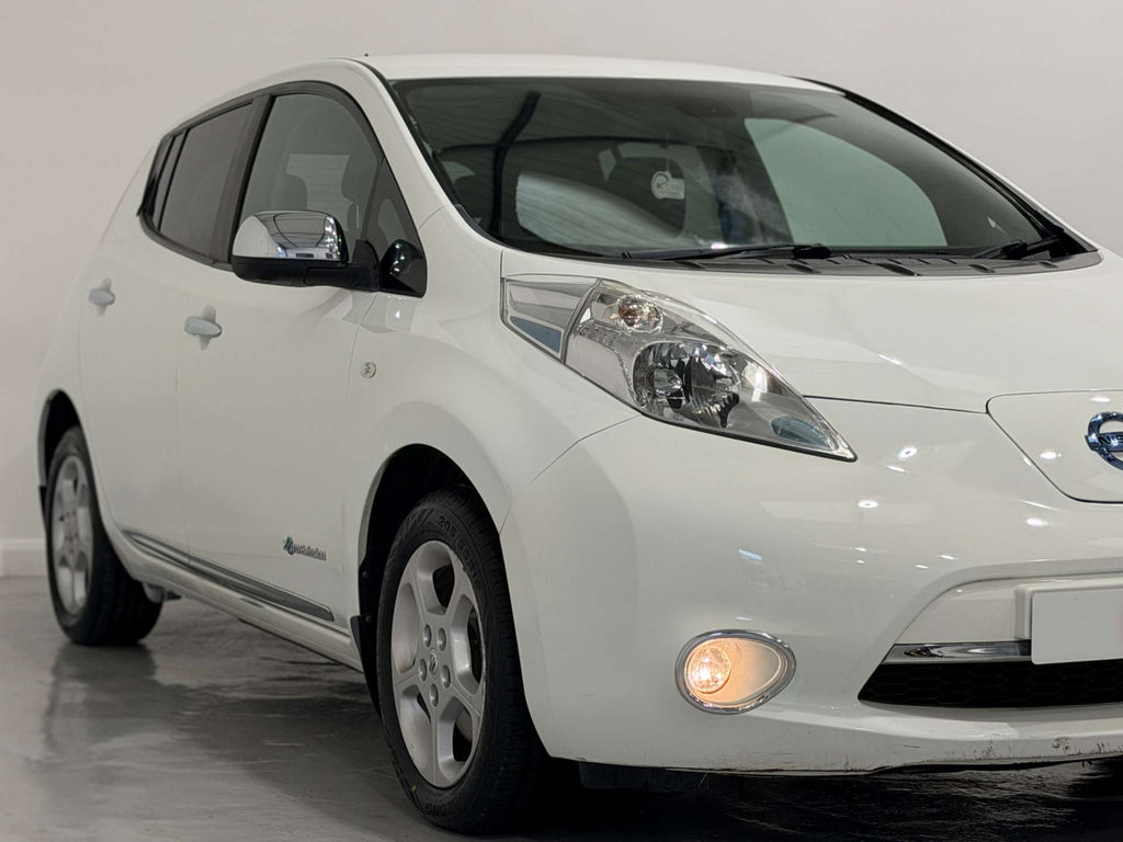 Nissan Leaf Acenta PE65ZHD #4