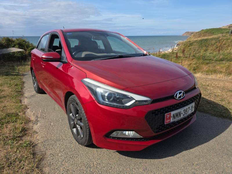 Hyundai I20 1.4 Se Red
