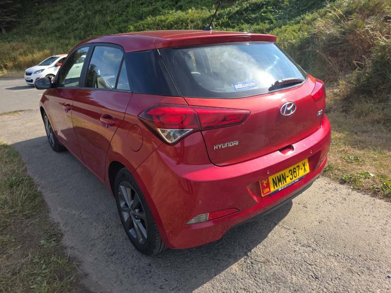 Hyundai I20 1.4 Se Red #5