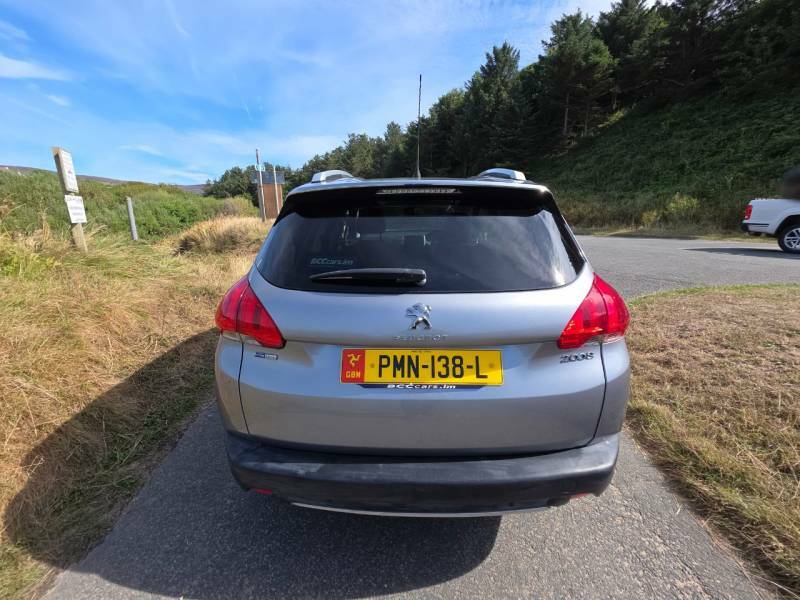 Peugeot 2008 1.2 Puretech 110 Allure Grey #4