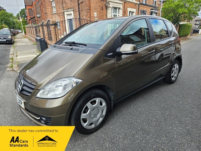 Mercedes-Benz A Class A160 Blueefficiency Classic Se Brown #3