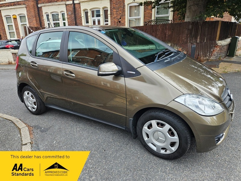 Mercedes-Benz A Class A160 Blueefficiency Classic Se Brown