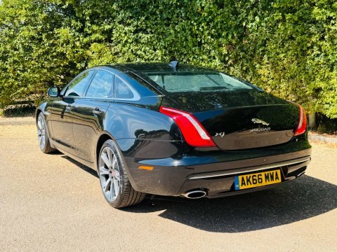 Jaguar XJ 3.0D V6 Portfolio #2