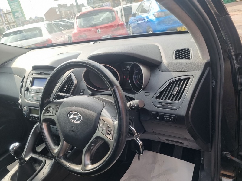 Hyundai Ix35 1.6 Gdi S Suv Euro 5 135 Ps Black #17