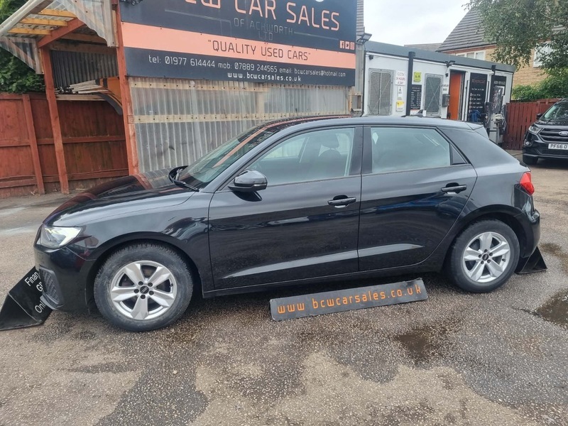 Audi A1 Sportback Tfsi Technik Black #2