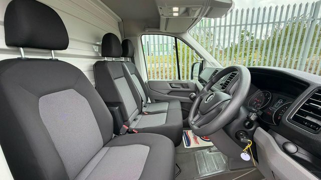 Volkswagen Crafter Panel Van 140Hp Aircon Mwb Nav Rwd Trendline Euro Red #16