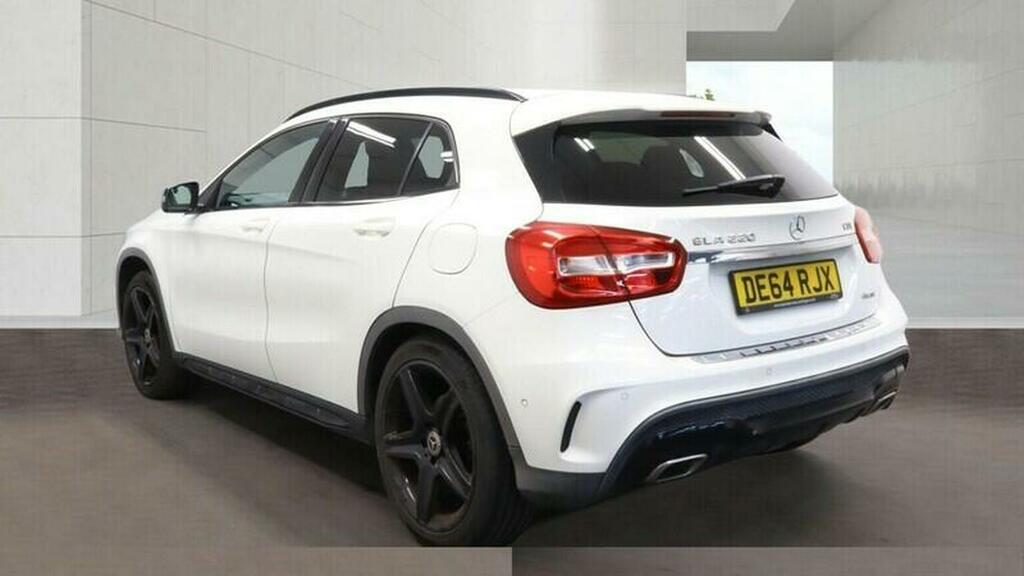 Mercedes-Benz GLA Class 2.1 Gla220 Cdi Amg Line 7G-dct 4Matic Euro 6 Ss White #3
