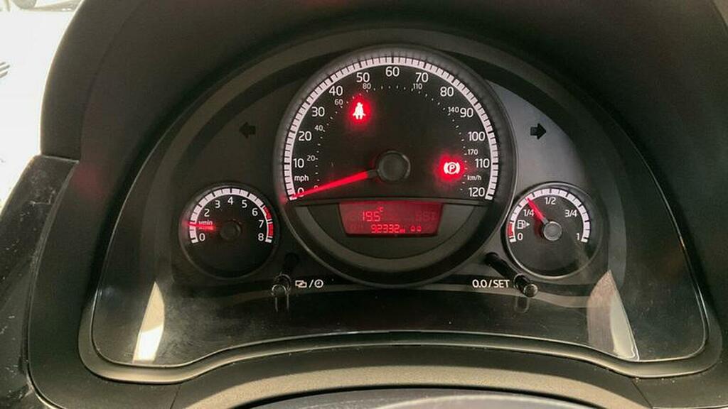 Volkswagen Up 1.0 Move Up  #12