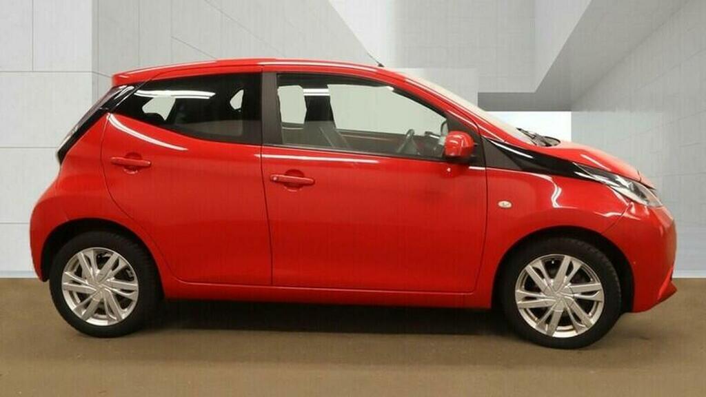 Toyota Aygo 1.0 Vvt-i X-pression Euro 5 Euro 5 Red #5