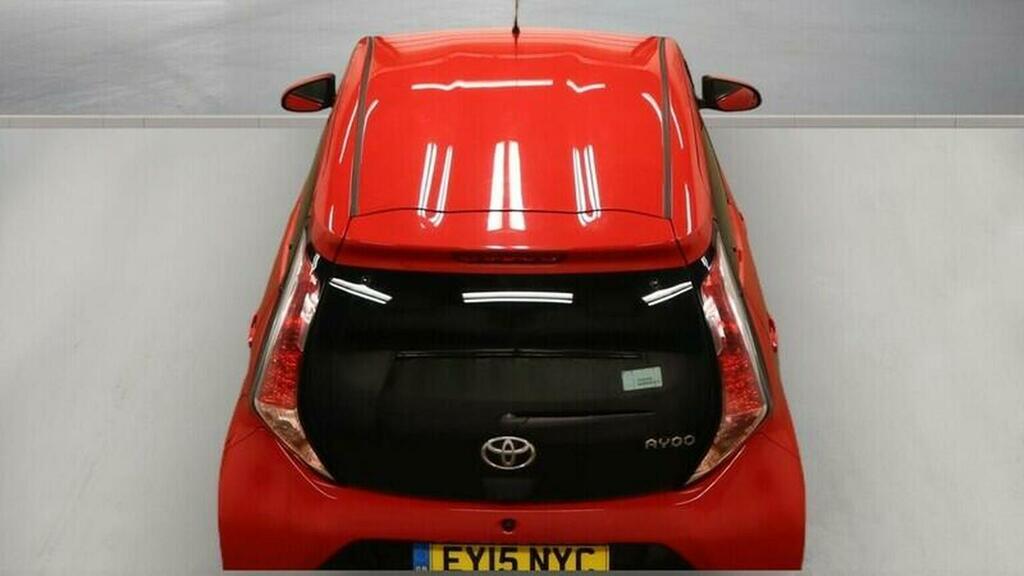 Toyota Aygo 1L X-clusiv Black #8