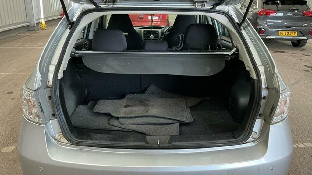 Subaru Impreza 2.0 Rx 4Wd Euro 4 White #9