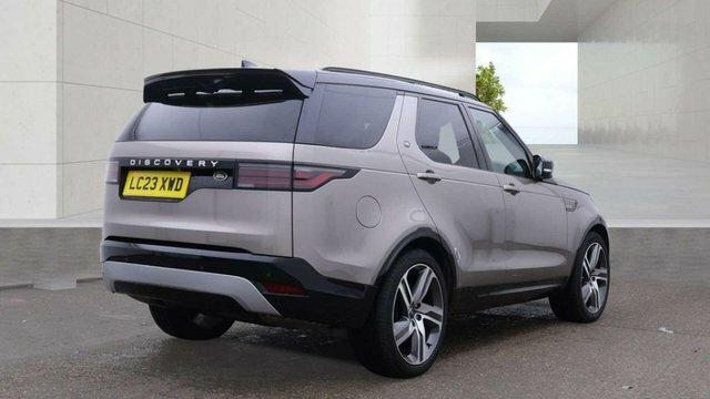 Land Rover Discovery 3.0 D300 Mhev Metropolitan Brown #5