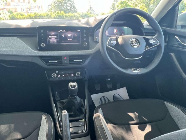 Skoda Kamiq 1.0 Tsi Se Suv Silver #3