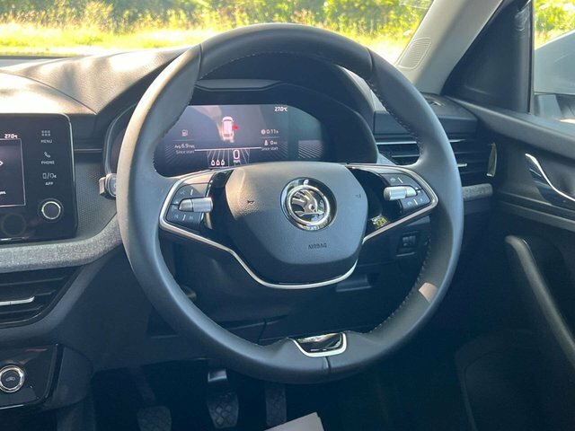 Skoda Kamiq 1.5 Tsi Se L Dsg Black #25