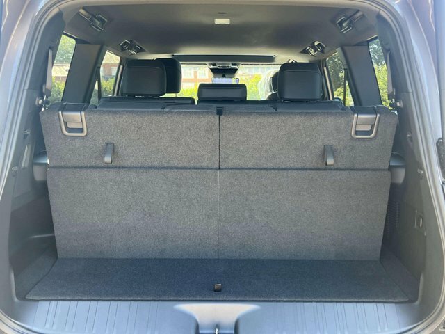Toyota Land Cruiser 2.7 250 VX Suv Grey #6