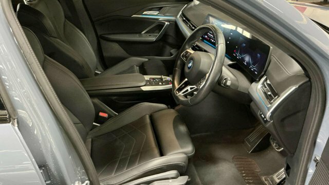 BMW iX2 30 66.5Kwh M Sport Grey #2