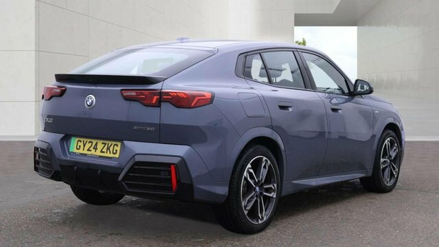BMW iX2 30 66.5Kwh M Sport Grey #6