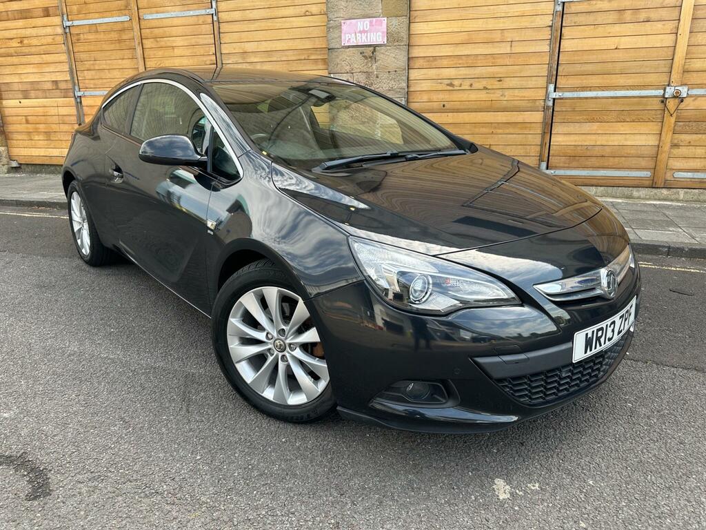Vauxhall Astra GTC Sri Black