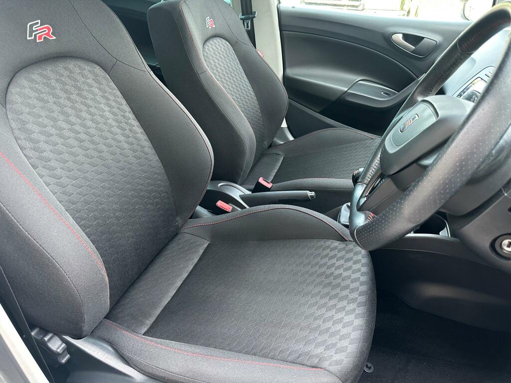Seat Ibiza 1.4 16V Chill Sport Coupe Euro 5 Red #12