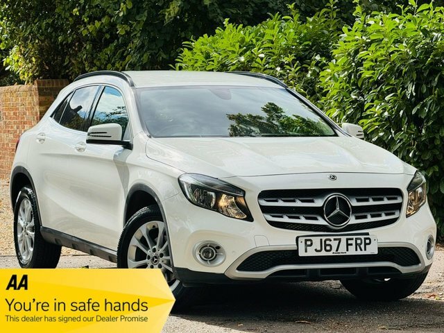 Mercedes-Benz GLA Class 1.6 Gla200 Se Executive Suv 7G-dct Eu White