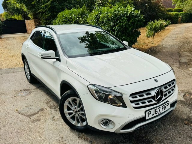 Mercedes-Benz GLA Class 1.6 Gla200 Se Executive Suv 7G-dct Eu White #3