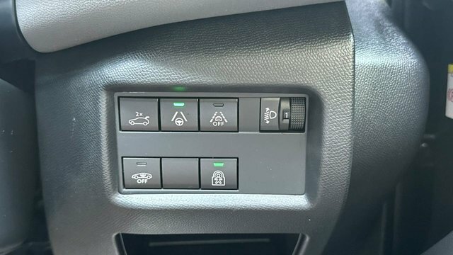 Citroen C5 Aircross Hatchback White #26