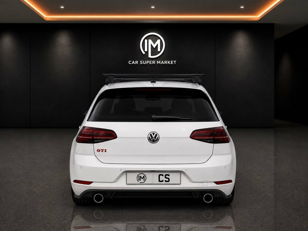 Volkswagen Golf 2L Gti Performance White #5