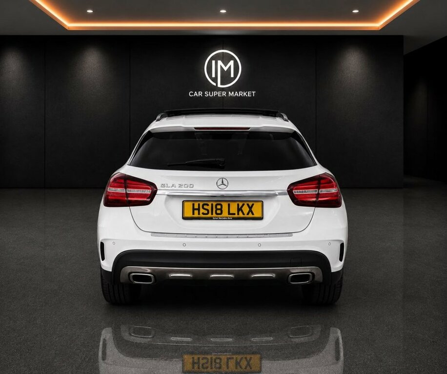 Mercedes-Benz GLA Class 1.6L Amg Line White #4
