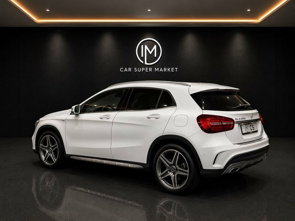 Mercedes-Benz GLA Class 1.6L Amg Line White #3