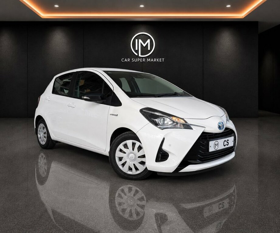 Toyota Yaris 1.5L Active White #2