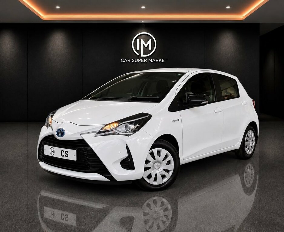 Toyota Yaris 1.5L Active White #3