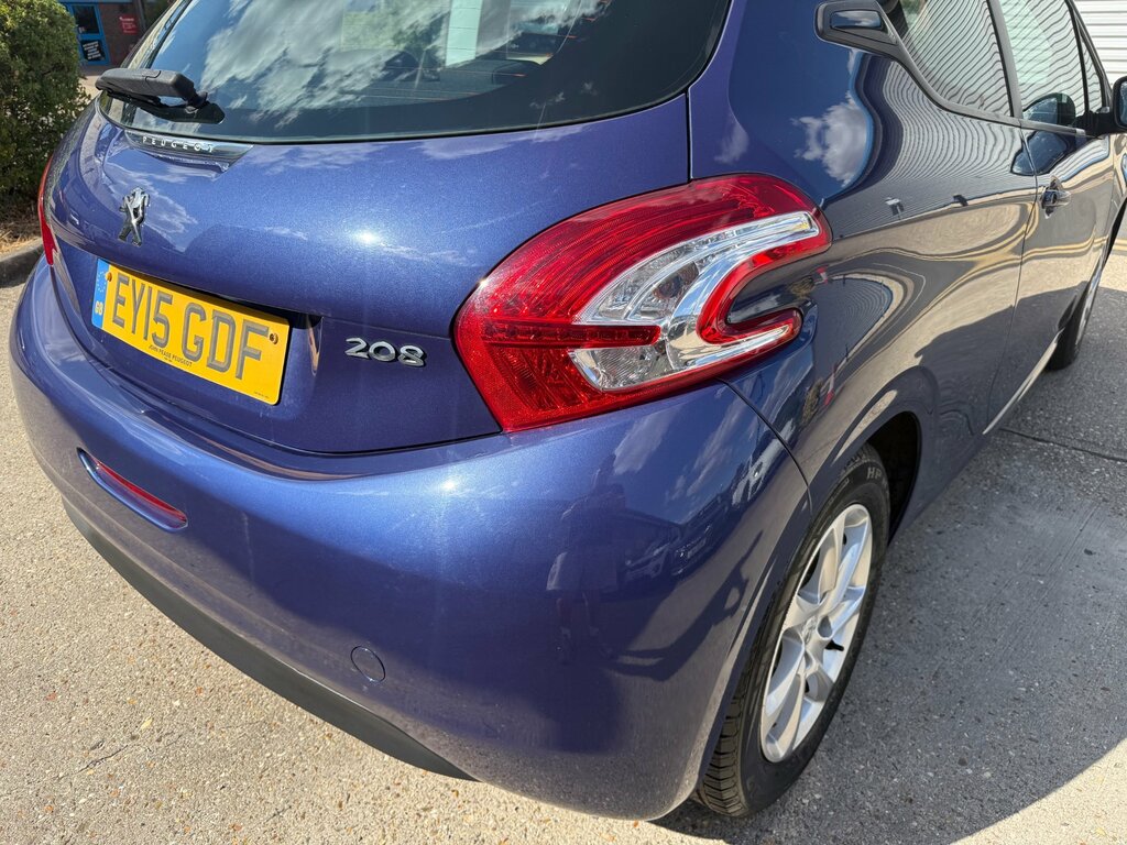 Peugeot 208 1.2 Puretech Active Euro 6 White #17