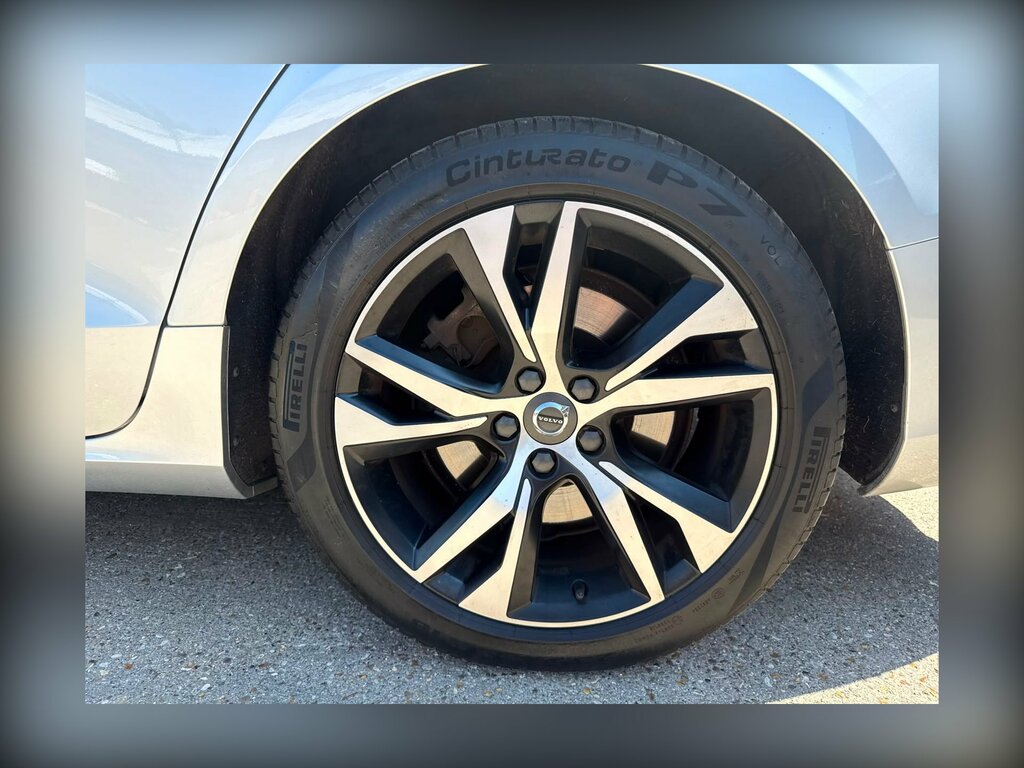 Volvo V60 D3 Momentum Privacy Glass, Keyless, Rear C Grey #47