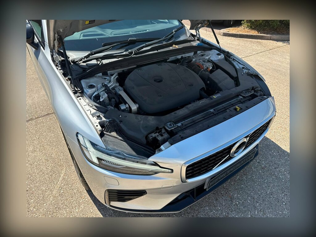 Volvo V60 D3 Momentum Privacy Glass, Keyless, Rear C Grey #43