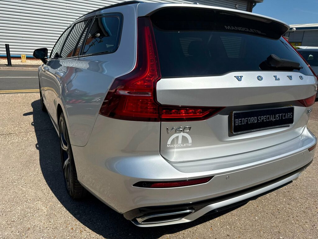 Volvo V60 D3 Momentum Privacy Glass, Keyless, Rear C Grey #59