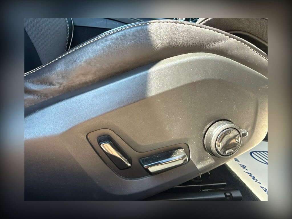 Volvo V60 D3 Momentum Privacy Glass, Keyless, Rear C Grey #37
