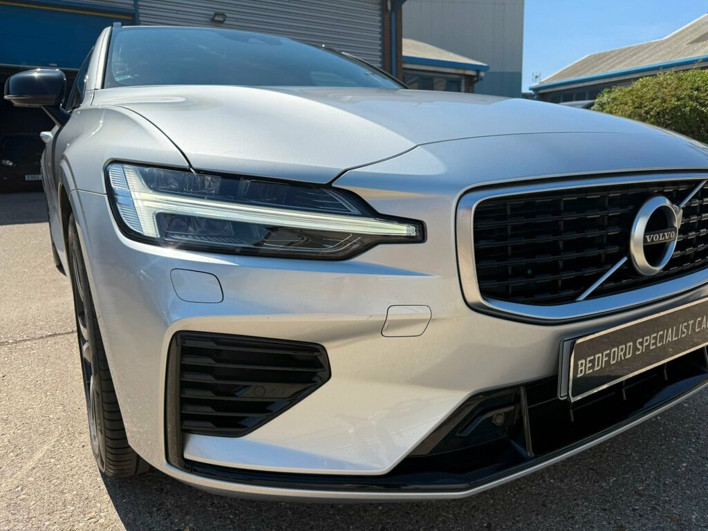 Volvo V60 D3 Momentum Privacy Glass, Keyless, Rear C Grey #60