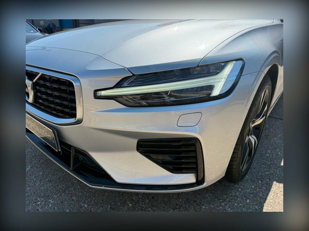 Volvo V60 D3 Momentum Privacy Glass, Keyless, Rear C Grey #65
