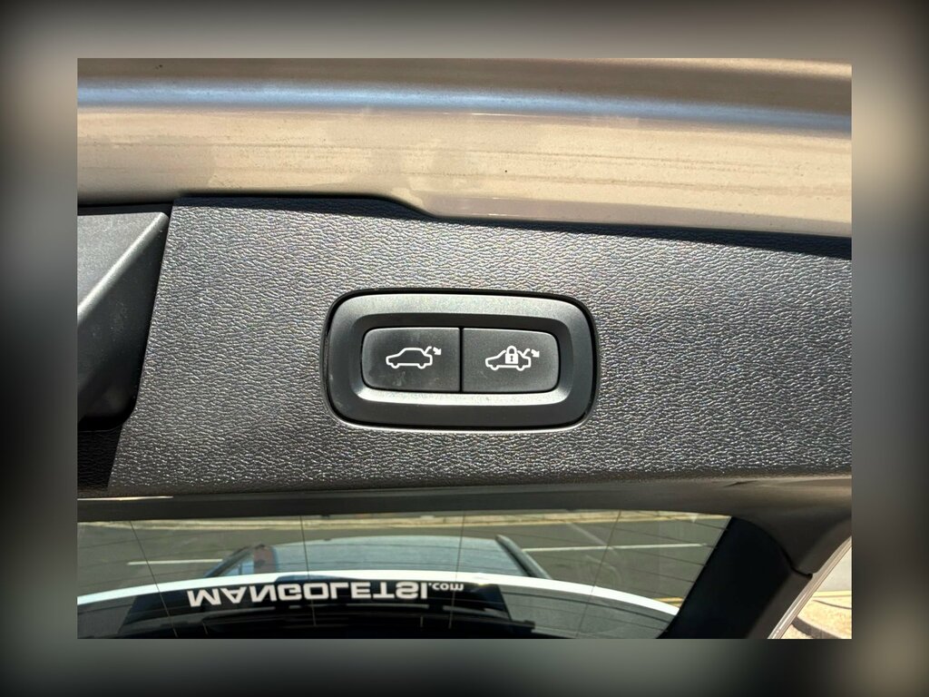Volvo V60 D3 Momentum Privacy Glass, Keyless, Rear C Grey #12