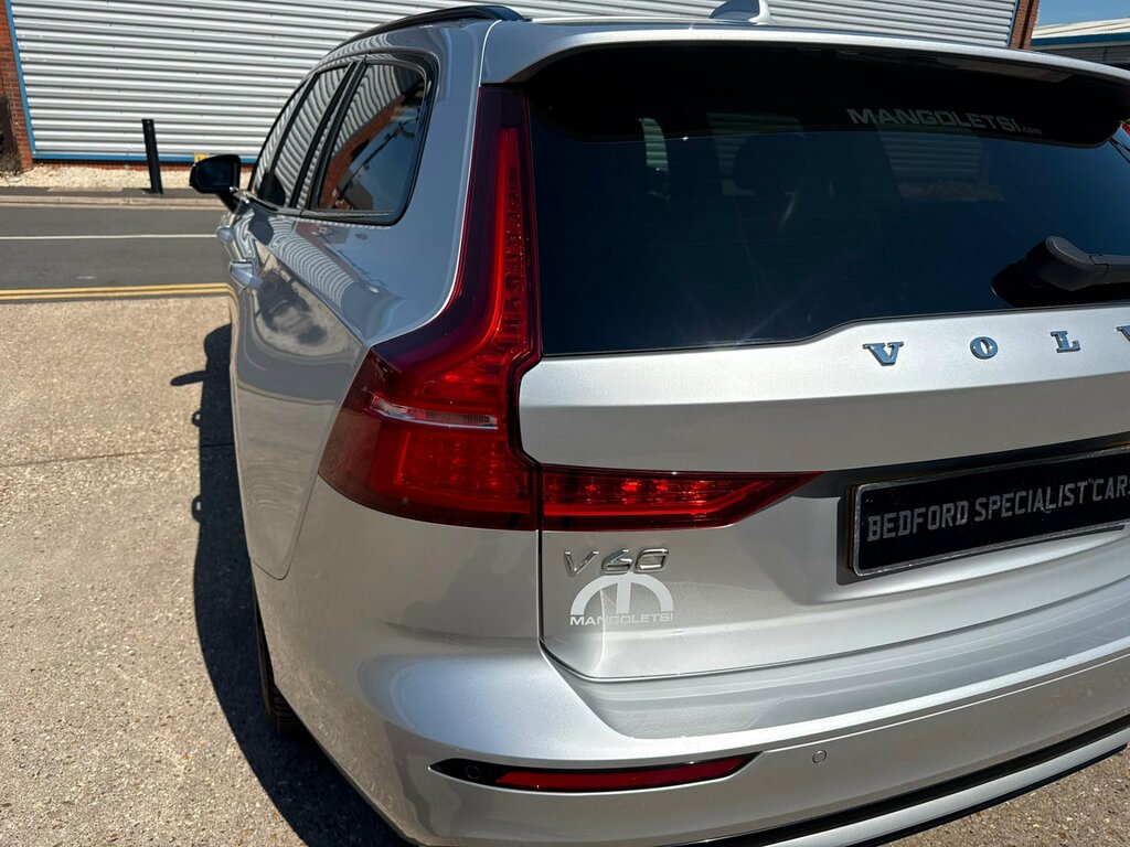 Volvo V60 D3 Momentum Privacy Glass, Keyless, Rear C Grey #56