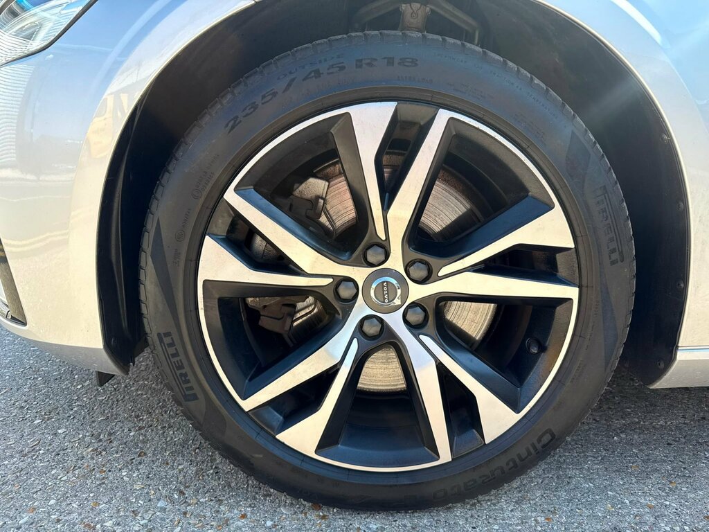 Volvo V60 D3 Momentum Privacy Glass, Keyless, Rear C Grey #45