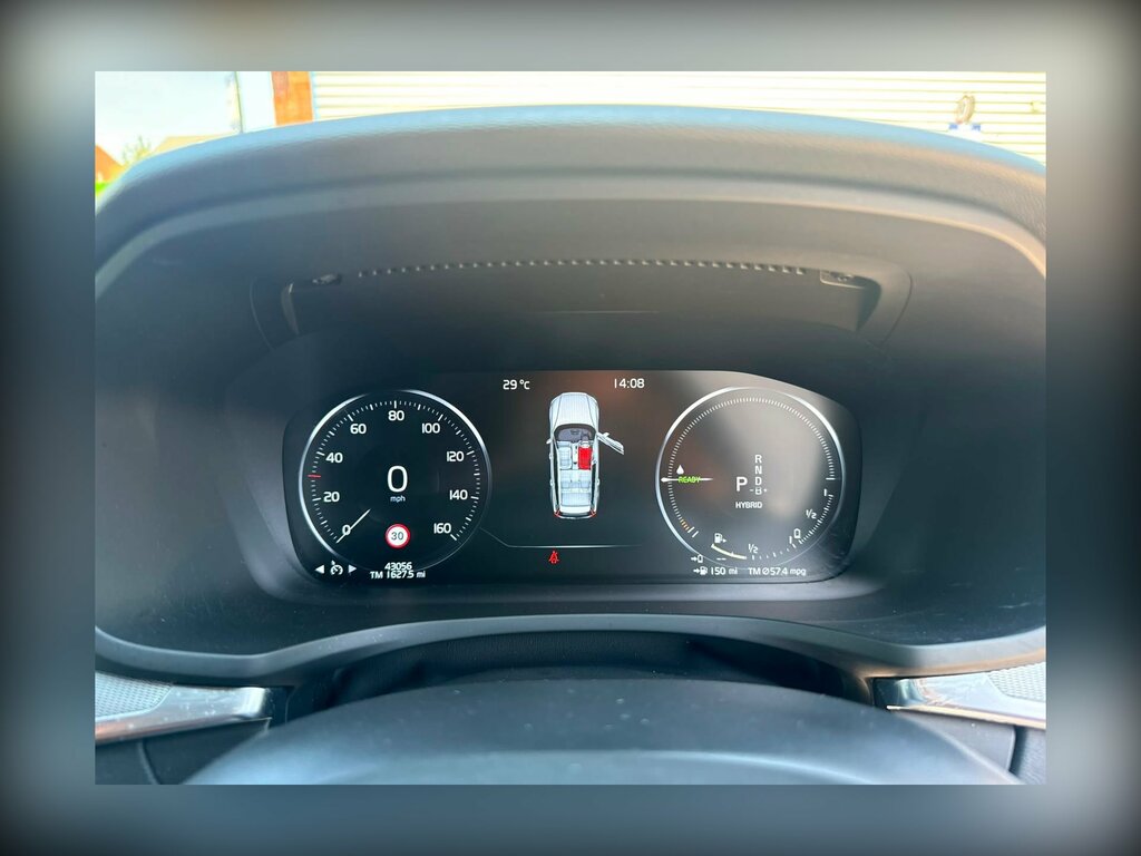 Volvo V60 D3 Momentum Privacy Glass, Keyless, Rear C Grey #39