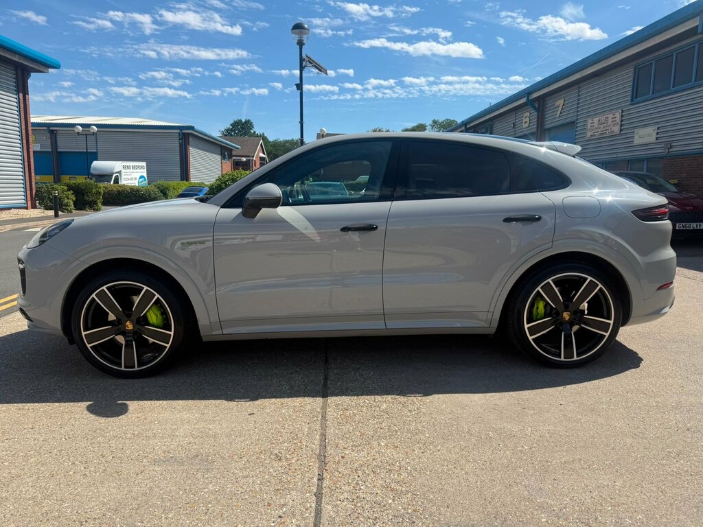 Porsche Cayenne 3.0 V6 E-hybrid 17.9Kwh Platinum Edition Coupe Grey #3