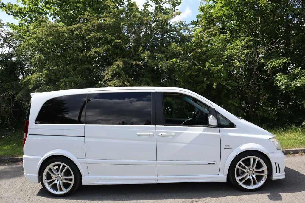 Mercedes-Benz V Class V6 Trend Luxary Package 7S Amg Wide Body YJ62XMD White #2