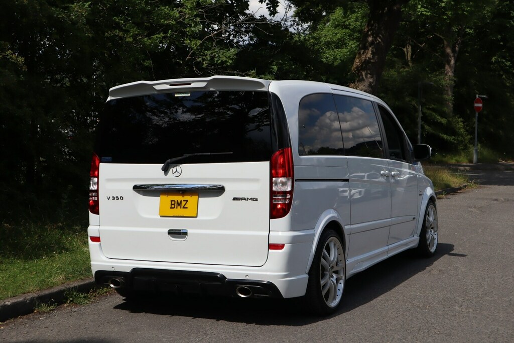 Mercedes-Benz V Class V6 Trend Luxary Package 7S Amg Wide Body YJ62XMD White #3
