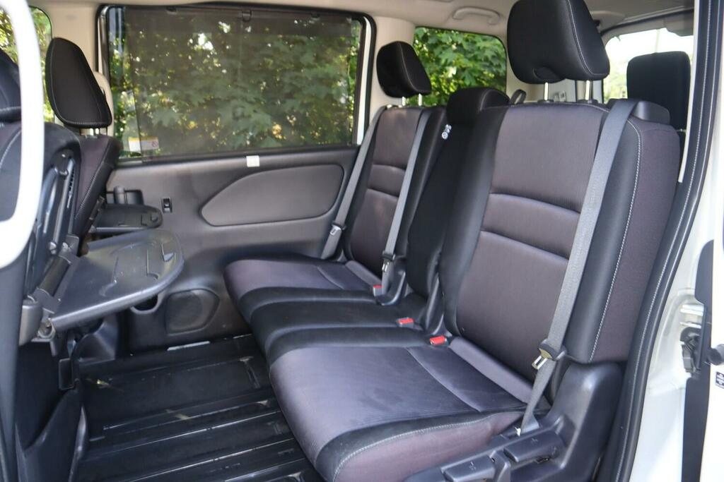 Nissan Serena Highway Star White #12